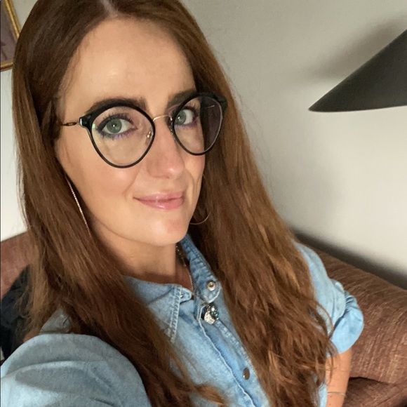 Meet your Posher, Zipporah - Picture 1 of 1